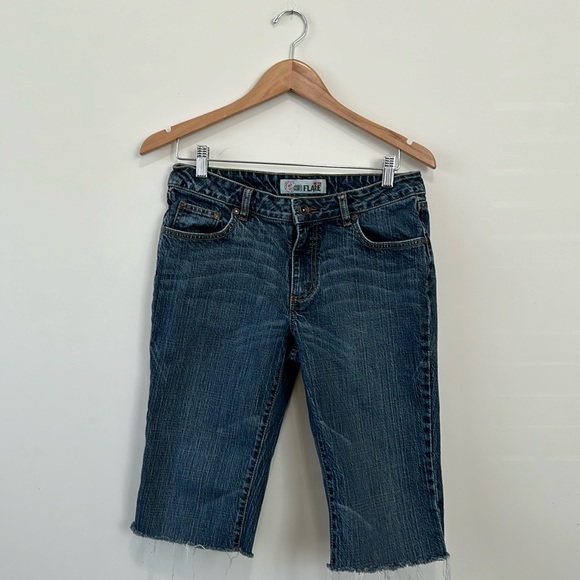 Faded Glory Stretch Flare Bermuda Women’s Bermuda Denim Shirt size 12 petite - Picture 1 of 11